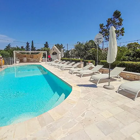 Masseria Carperi *